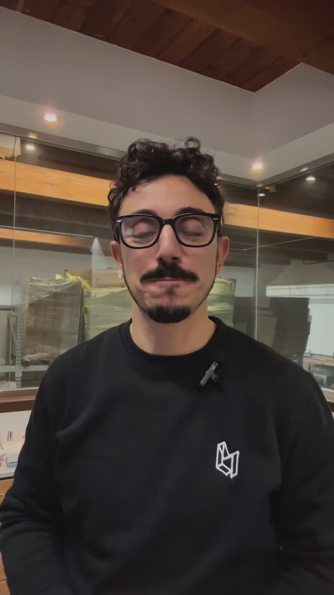 video garanzia d'acciaio .mp4__PID:54ac4d27-3de2-4d90-932b-be6faf15af78