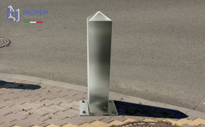 Stainless steel bollard section 80 x 80 